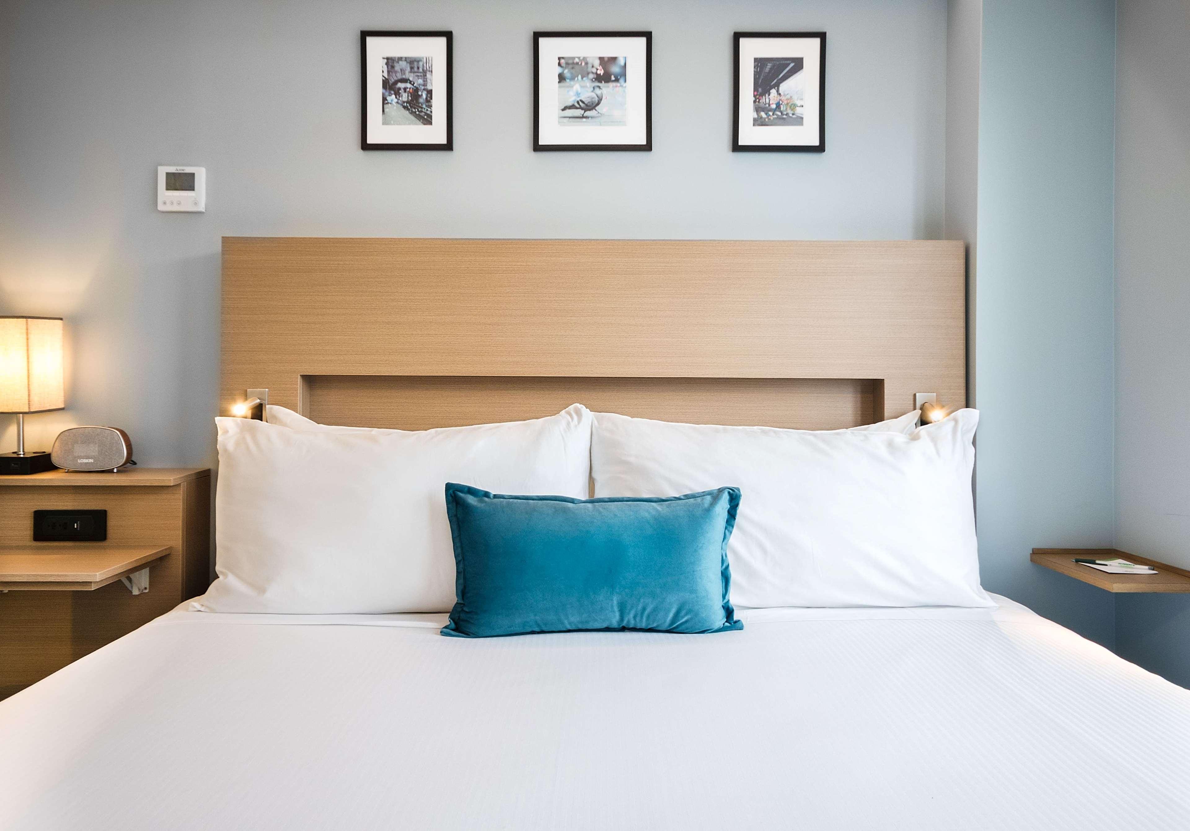 Wingate By Wyndham Bronx Haven Park Hotel New York Exterior photo