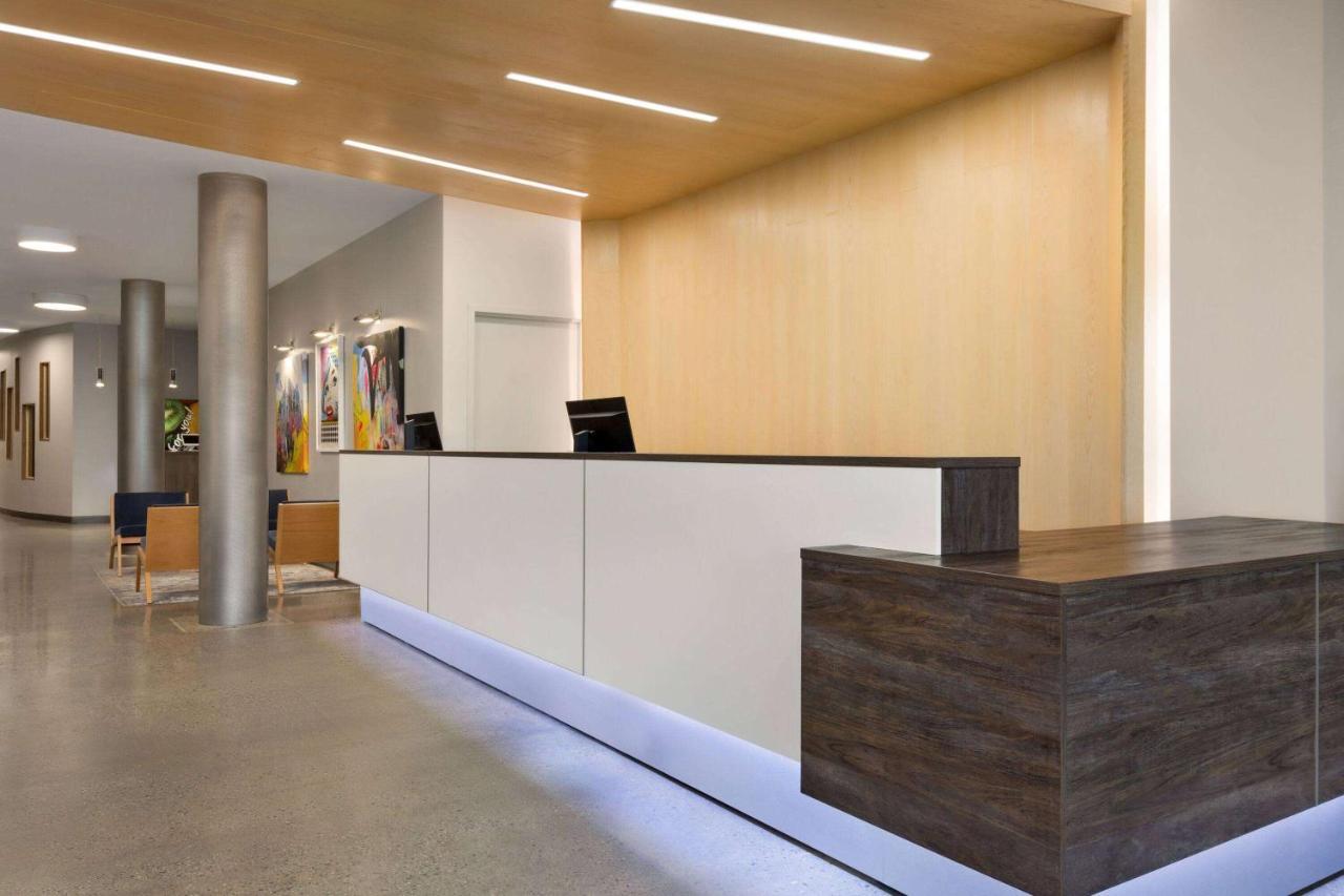Wingate By Wyndham Bronx Haven Park Hotel New York Exterior photo