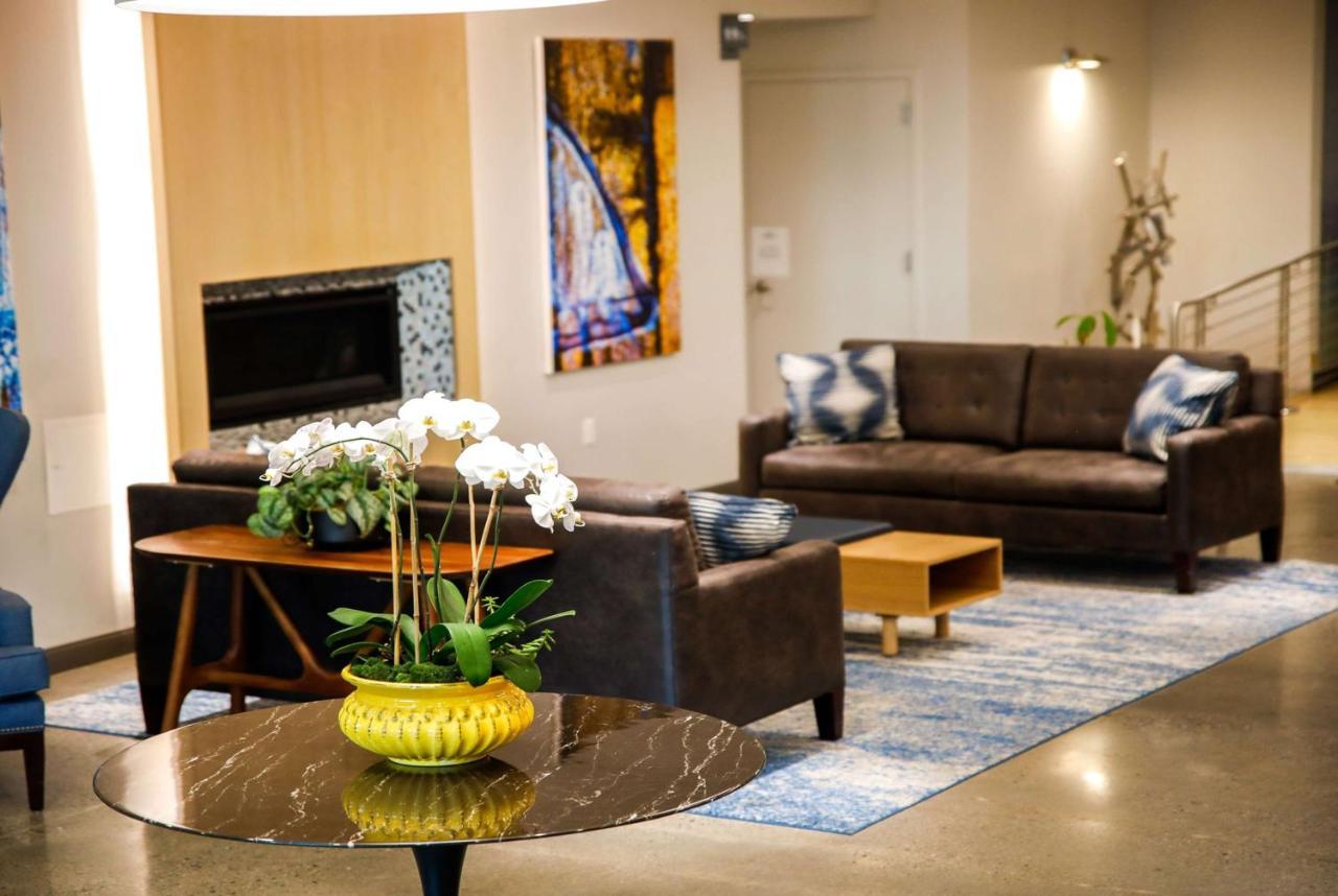Wingate By Wyndham Bronx Haven Park Hotel New York Exterior photo