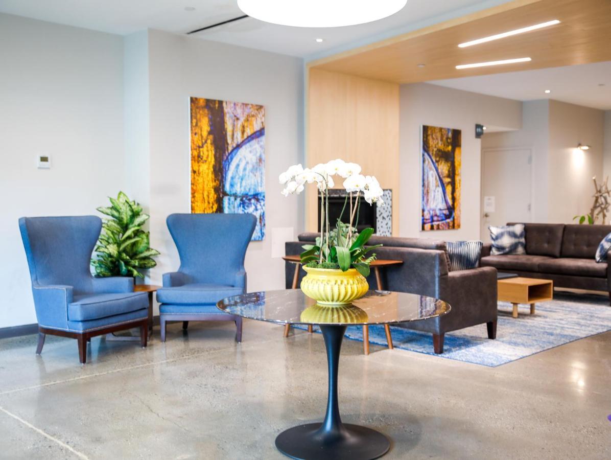 Wingate By Wyndham Bronx Haven Park Hotel New York Exterior photo