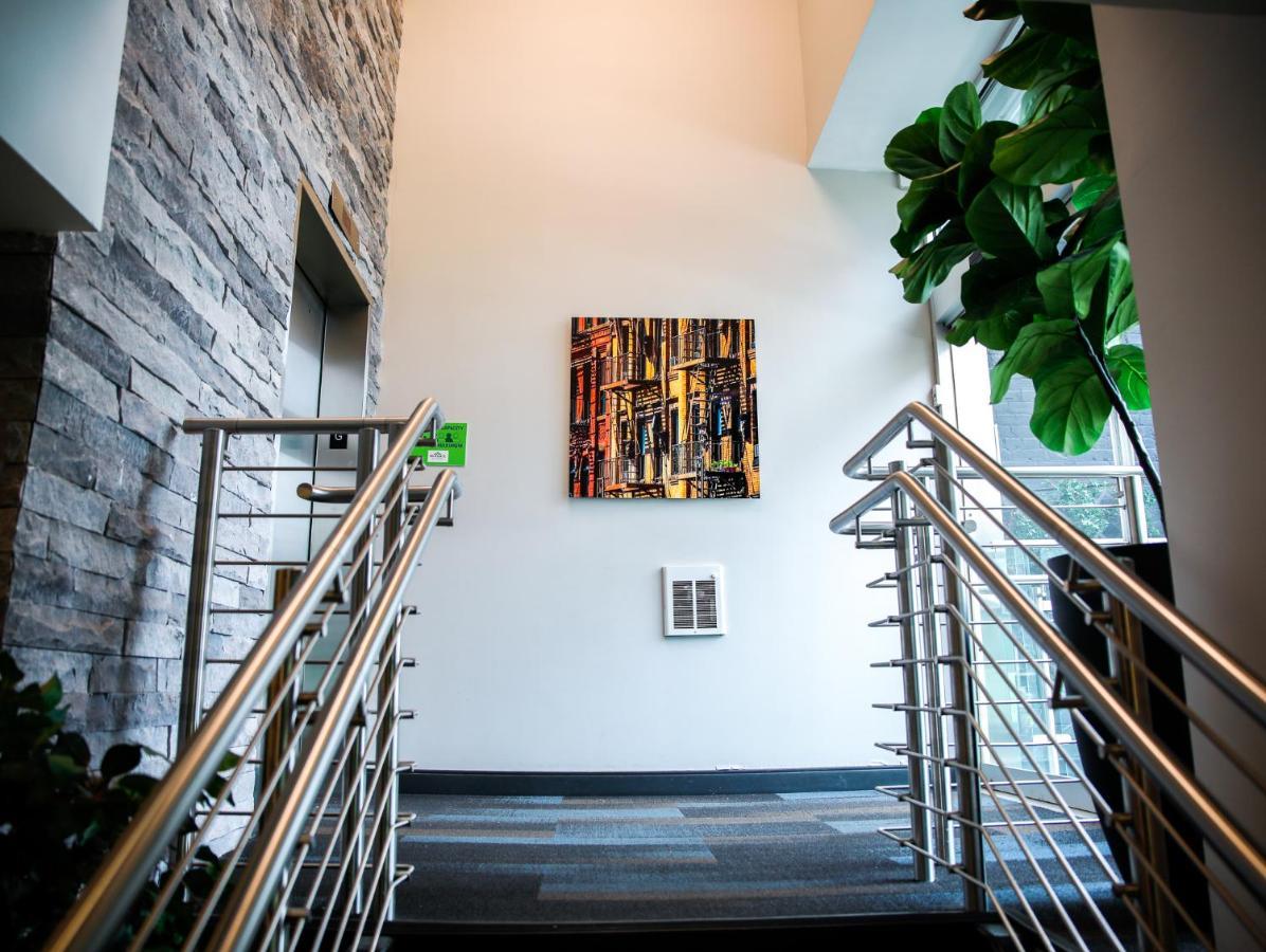 Wingate By Wyndham Bronx Haven Park Hotel New York Exterior photo