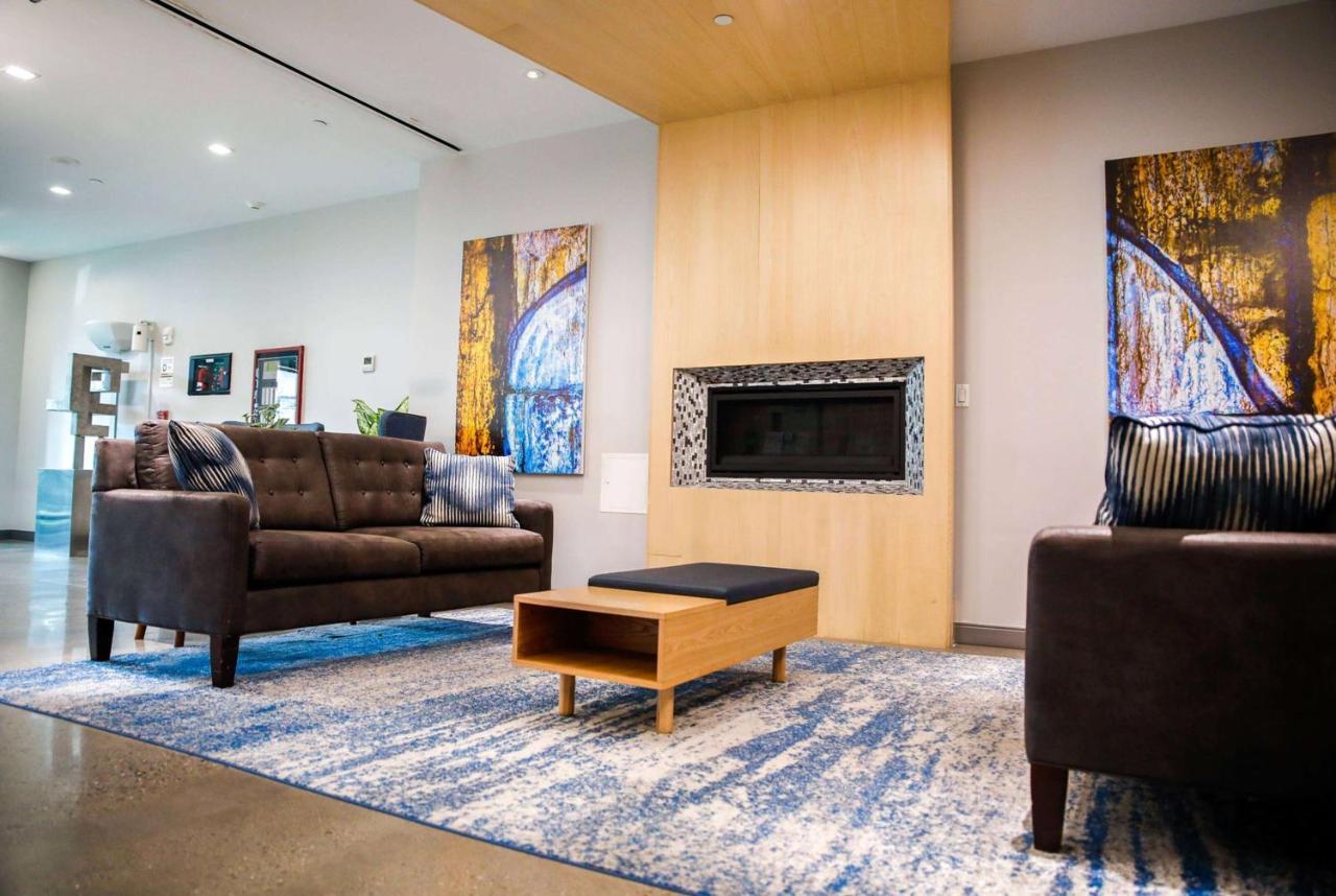 Wingate By Wyndham Bronx Haven Park Hotel New York Exterior photo