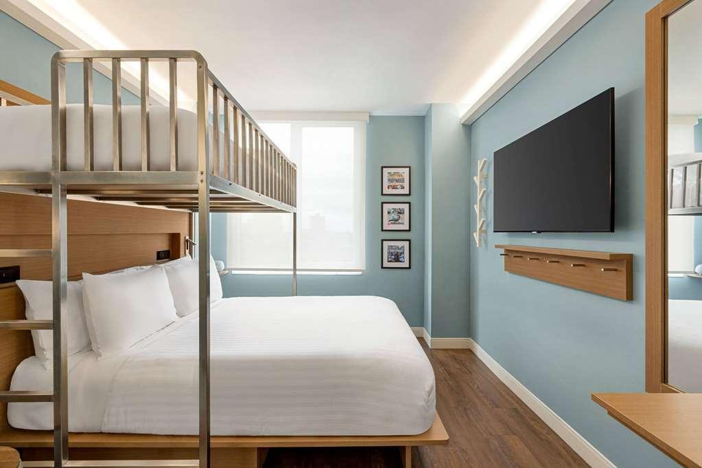 Wingate By Wyndham Bronx Haven Park Hotel New York Room photo